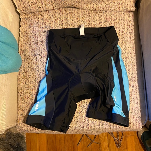 Nyoome medium bike shorts - Picture 1 of 3